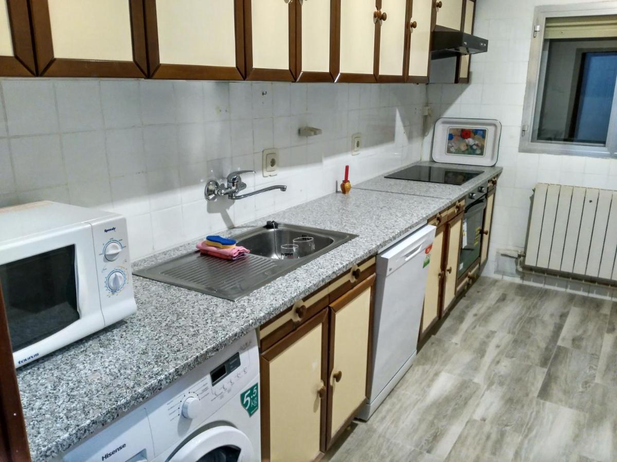 Villa "Luna De Segovia" Leganés Exterior foto