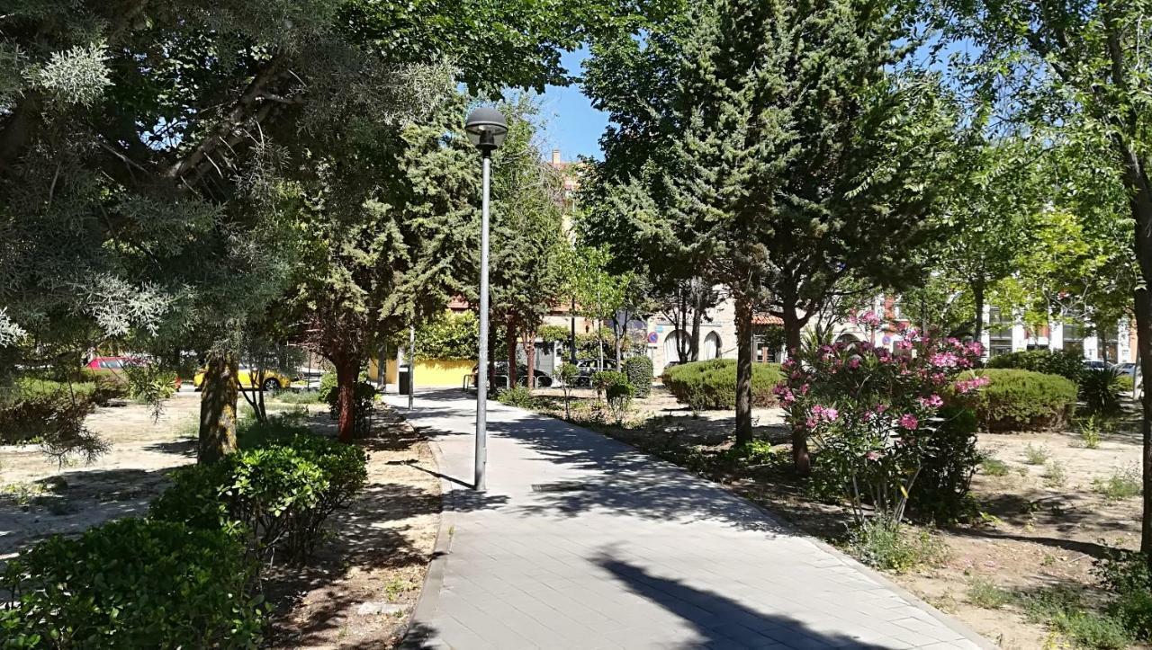Villa "Luna De Segovia" Leganés Exterior foto